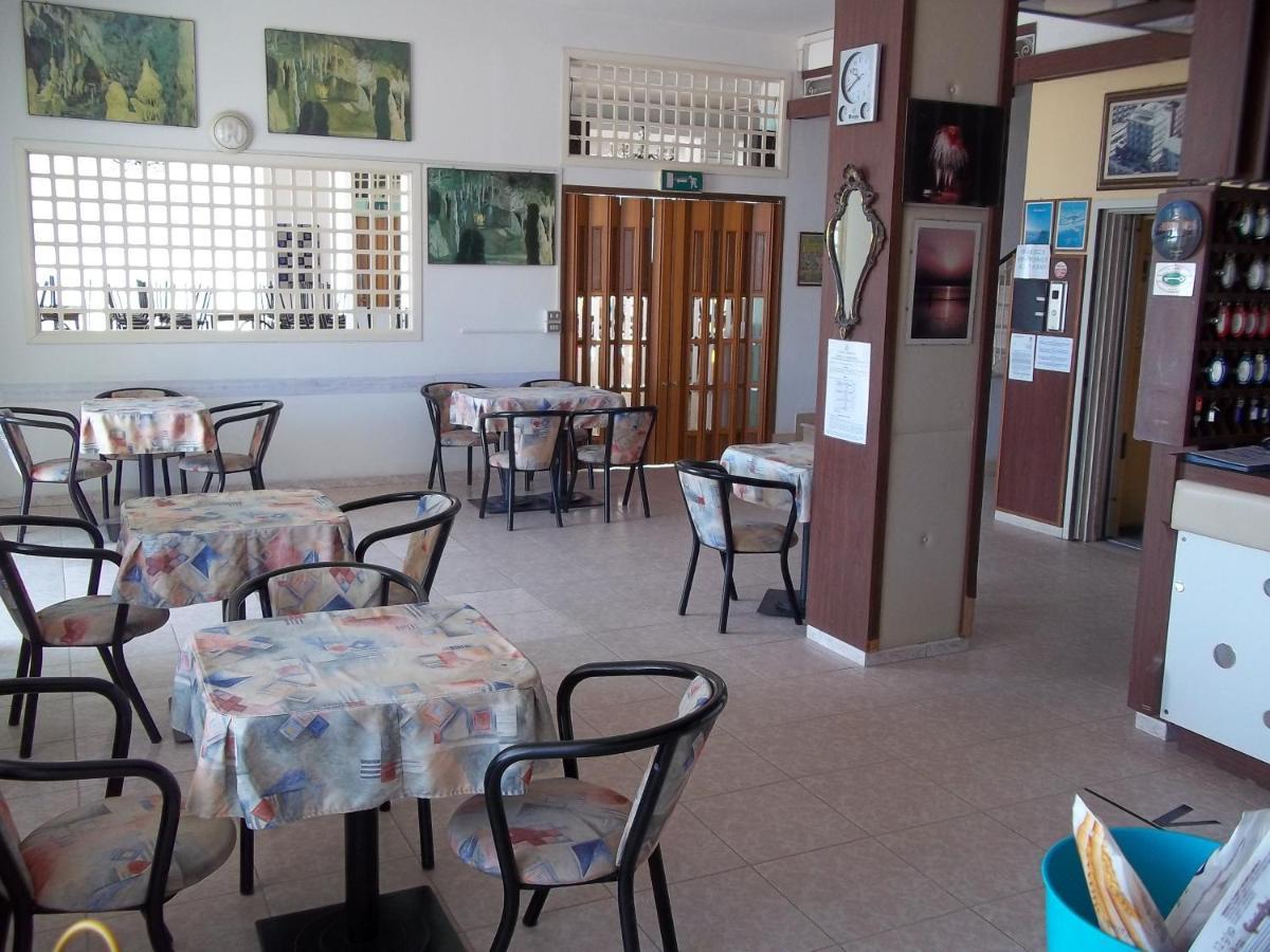 Hotel Italia Senigallia Exteriör bild